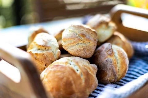 Brötchen selber backen: Einfaches Rezept für Brötchen