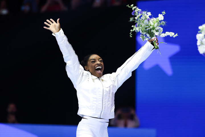 Simone Biles Clinches Ticket To Paris Games With Brilliant Display At ...