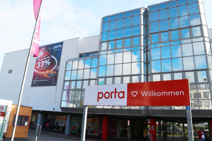 porta in Bad Vilbel gibt am Freitag (4.11.) starke Rabatte auf Alles