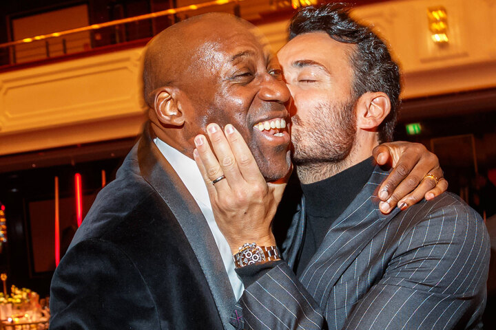 Mitten auf großer Gala Giovanni Zarrella knutscht fremd!