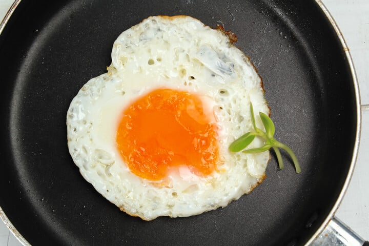 Perfektes Spiegelei: Mit diesen 7 Tipps gelingt&amp;#39;s