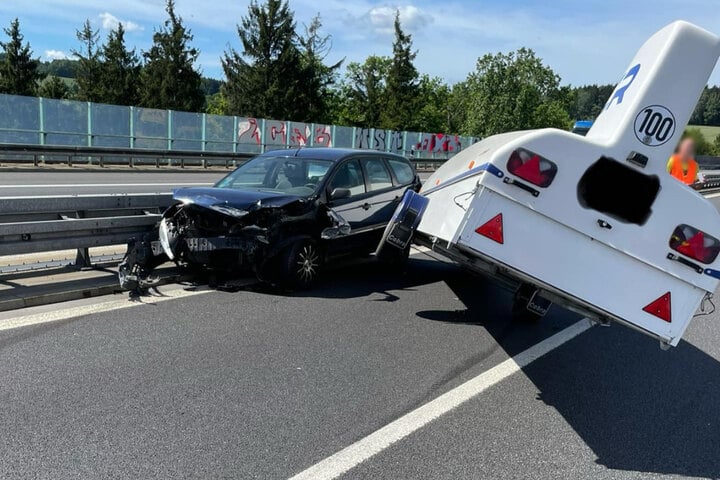 Unfall A72: Stau-Gefahr! Vollsperrung Nach Unfall