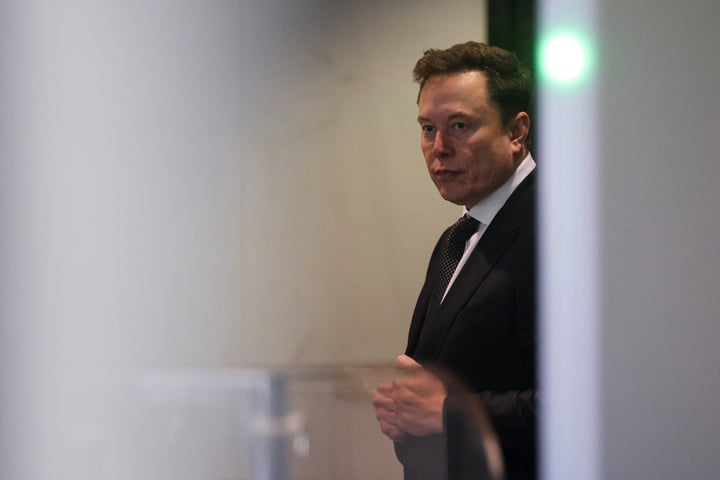 Elon Musk rants at French prosecutors probing X: 