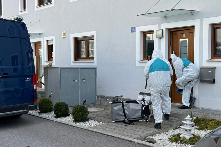 Mussten Kinder Tod Ihrer Mutter Mit Ansehen? Polizei Geht Nach Doppel ...