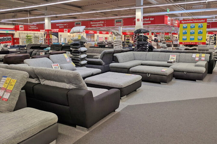 Räumungsverkauf wegen Umbau bei Möbel Roller! Das sind die Angebote am