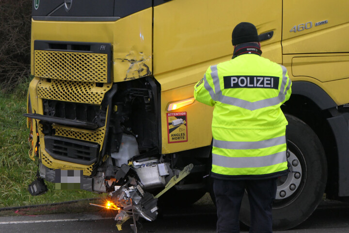 Unfall Auf Der B107 Bei Grimma Im Landkreis Leipzig: Polizei Meldet ...