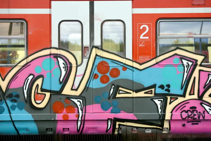 GraffitiSchmierereien kosten Deutsche Bahn Millionen Euro