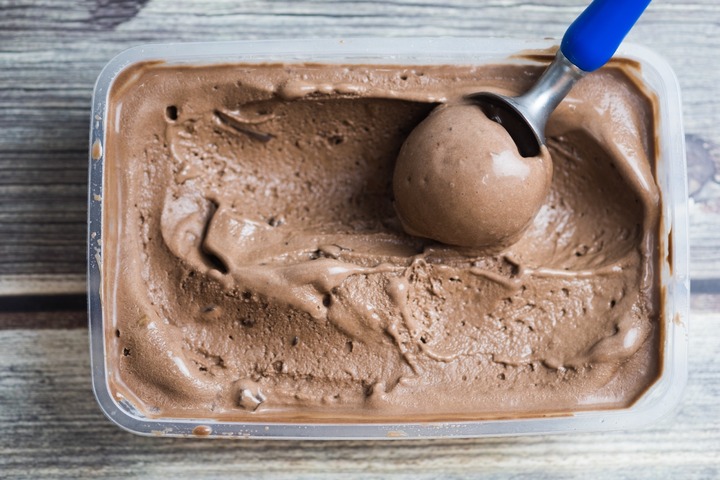 Kann Man Geschmolzenes Eis Wieder Einfrieren Aufgetautes wieder einfrieren: Fleisch und Co. zurück ins Eisfach?