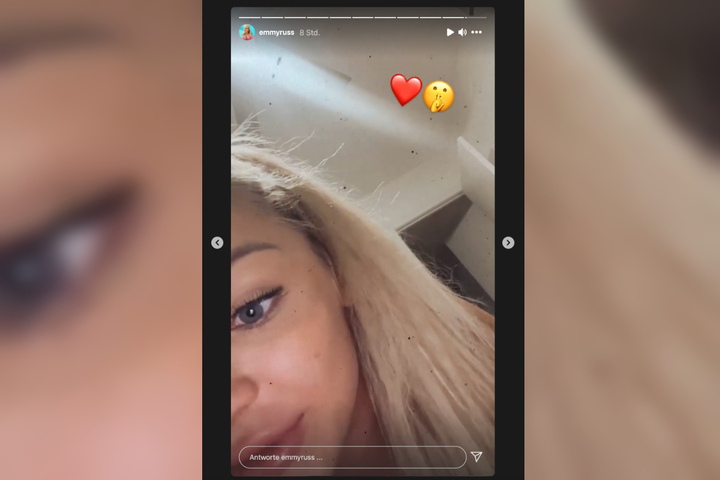 Emmy Russ nackt! Bikini-Babe zeigt alles auf OnlyFans