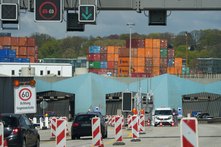 Achtung, Autofahrer! A7 Und Hamburger Elbtunnel Werden Voll Gesperrt