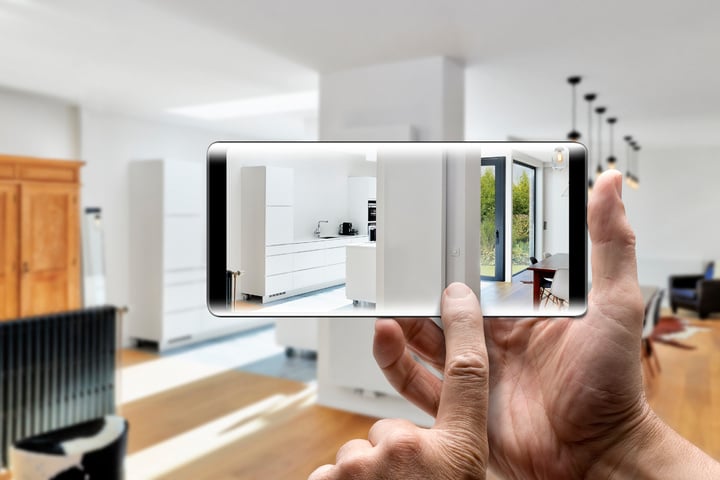Mit Einem Einfachem Handy Trick Mann Findet Versteckte Kamera In Airbnb Wohnung 