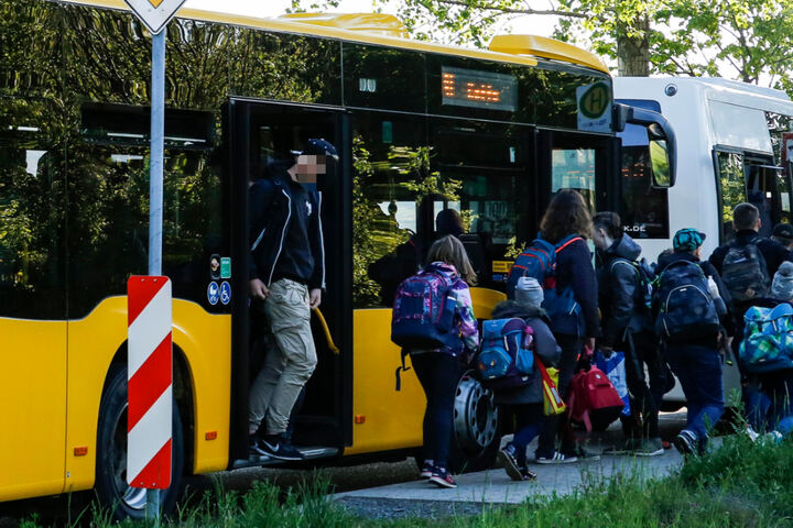 Dresden Zwölfjährige In Prohlis Belästigt Polizei Sucht Zeugen 