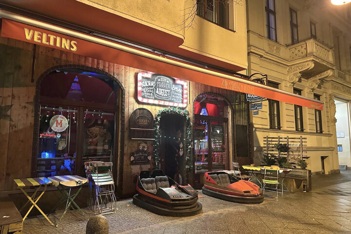 Gleis 6 Die Freundliche Kneipe Kult-Kneipe "Zum starken August" in Berlin-Prenzlauer Berg muss schließen