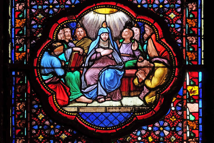 Pinksteren 2025: Wat zit er achter de feestdag? Test je kennis! | TAG24