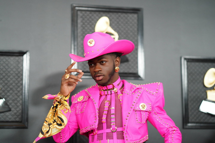 Fans go berserk as Lil Nas X gives lap dance to Satan in outrageous new ...