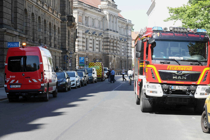 Großer Feuerwehreinsatz In Der Schießgasse In Dresden: Was Ist Bei Der ...