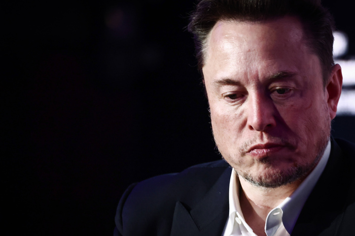 Elon Musk Hit With Lawsuit From Ex-Twitter Executives Over Unpaid Severance