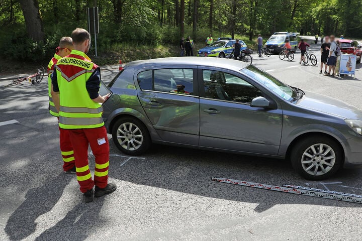 Dresden Unfall an der Heidemühle Radfahrer kracht in