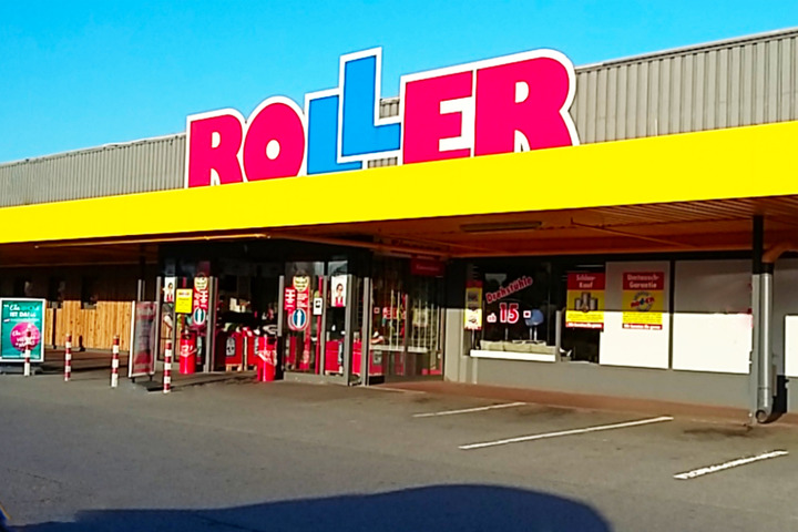 Bei ROLLER in Duisburg gibt's am Freitag (26.8.) bis zu 40% auf alle Ausstellungsstücke