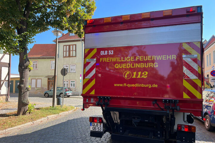 Feuer In Mehrfamilienhaus In Quedlinburg: Einsatzkräfte Finden Toten