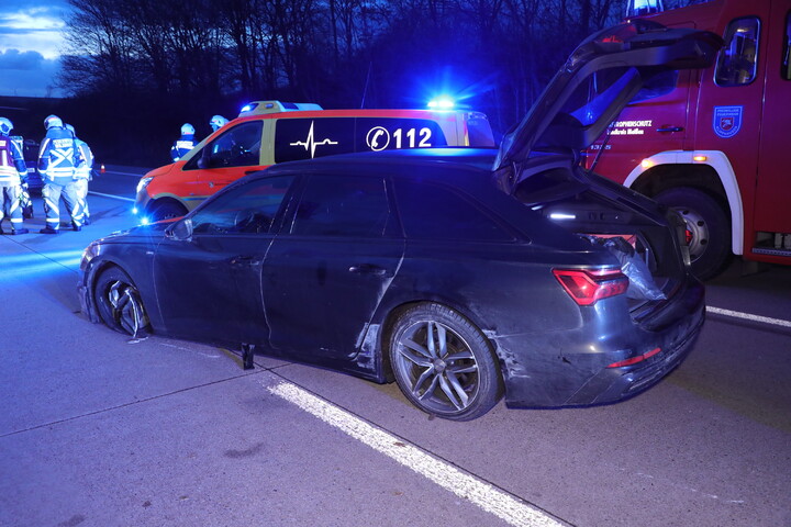 Unfall Auf A4 Bei Wilsdruff: Audi-Fahrer Verliert Kontrolle Und Stirbt ...