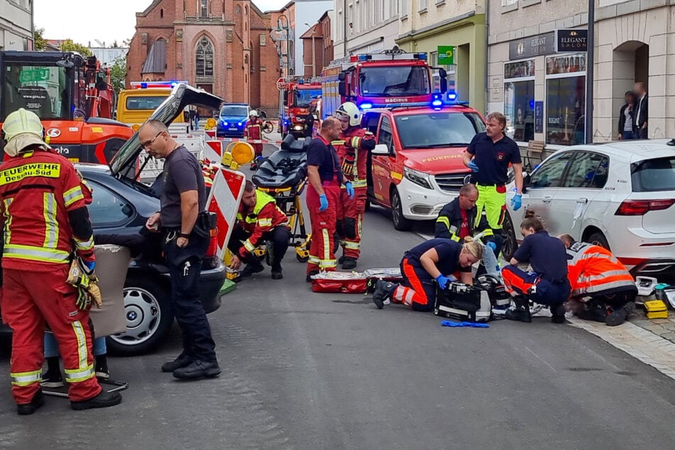Tödlicher Unfall beim Einparken: 86-Jährige rammt eigenen Beifahrer