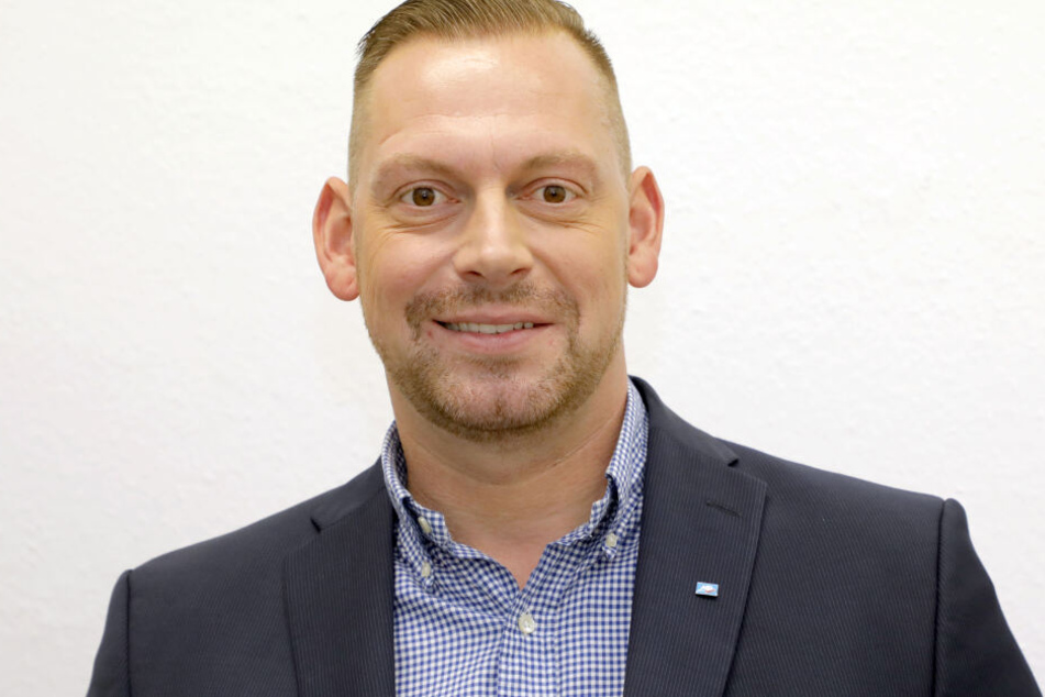 AfD-Stadtrat Lars Franke (44) ist froh, dass Stadt und Klinikum reagieren und die Gefahrenstelle durch einen Umbau entschärfen.