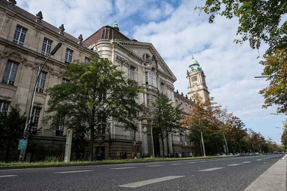 Wegen Vergewaltigung einer Minderjährigen stand ein 39-Jähriger vor dem Berliner Landgericht.