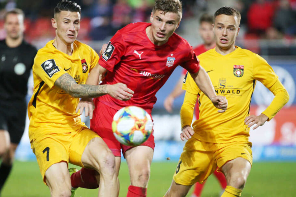 Selbst gegen Großaspach kamen 5142 Zuschauer ins Stadion.