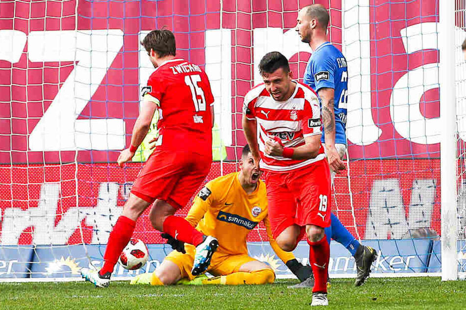 Davy Frick traf für den FSV Zwickau zum zwischenzeitlichen 1:2-Anschlusstreffer beim FC Hansa Rostock.