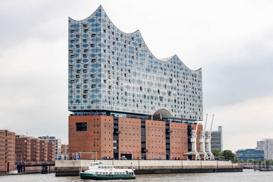 Bastille tritt am Samstagabend in der Elbphilharmonie auf.