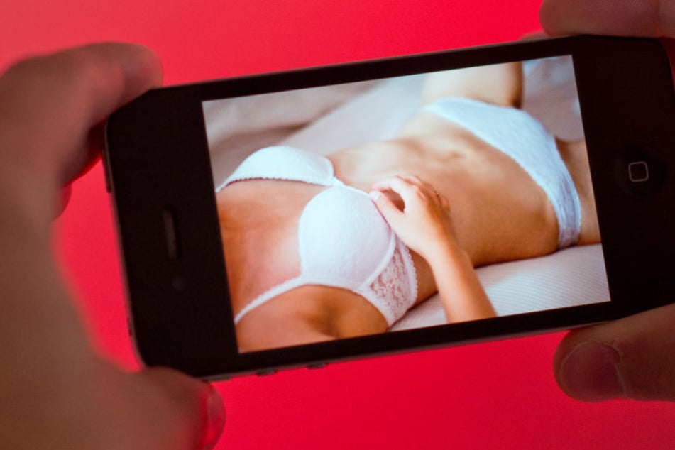 Auch das ist sexuelle Gewalt: Intime Fotos, die plötzlich in falschen Händen landen.