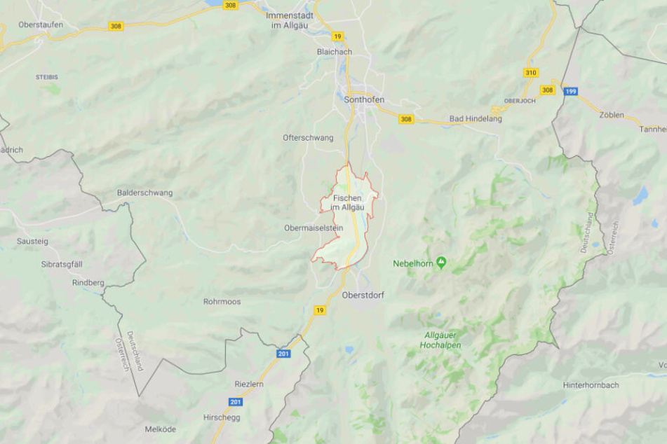 Auf der Bundesstraße 19 bei Fischen im Allgäu ist es zu einem schweren Verkehrsunfall gekommen.