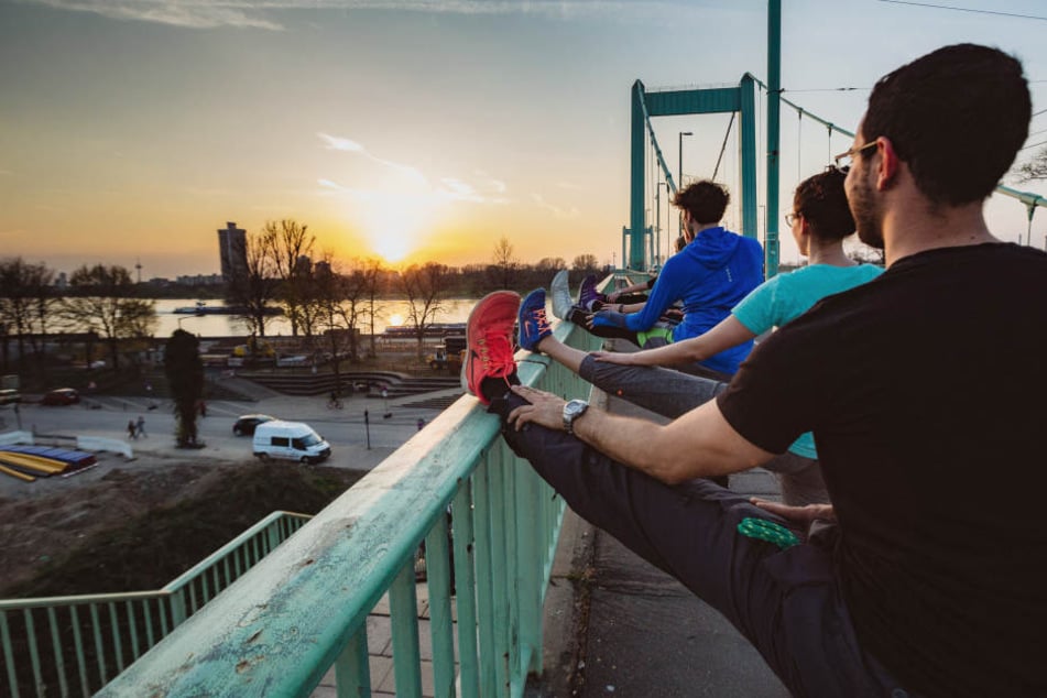 Noch können Jogger über die Mülheimer Brücke laufen.