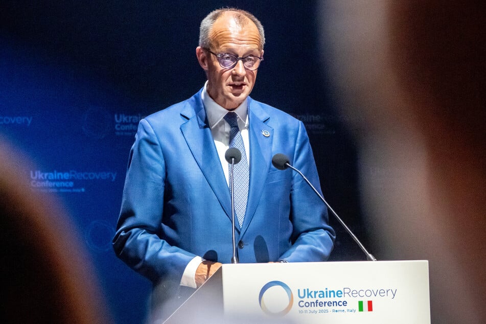 Deutschland hat die Ukraine bereits massiv mit Luftverteidigungssystemen unterschiedlicher Bauart unterstützt. Jetzt will die Bundesregierung versuchen, über Umwege noch mehr zu liefern.