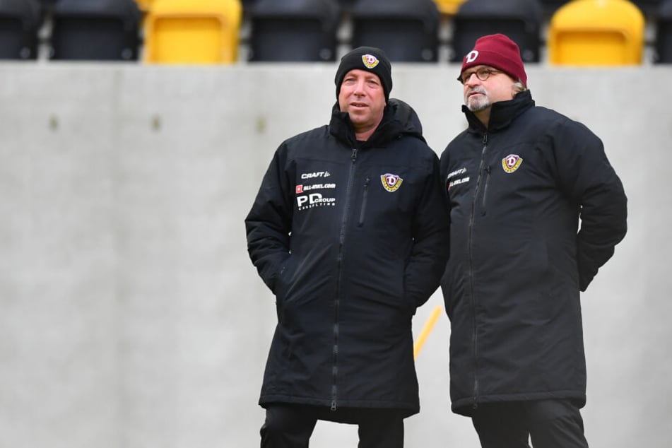 Markus Kauczinski (l.) hat in seinen ersten Dresdner Tagen sehr viel mit Co-Trainer Heiko Scholz gesprochen und sich ein genaues Bild von jedem einzelnen Spieler gemacht. Die heutige Startelf hat der Dynamo-Coach schon seit Freitag im Kopf.