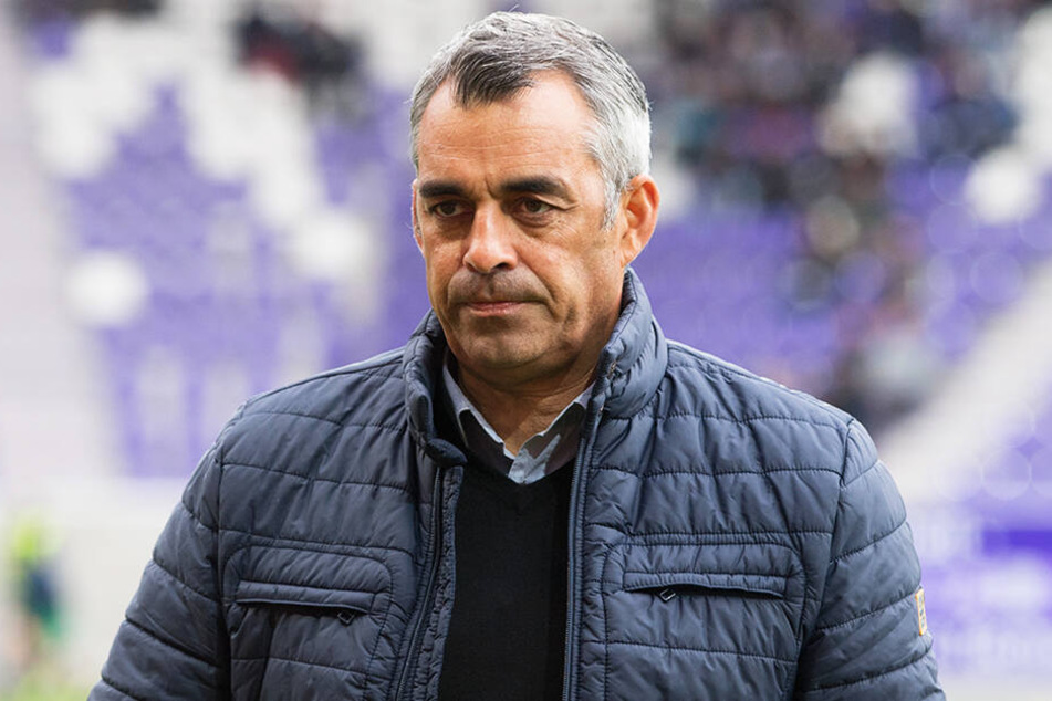 Robin Dutt selbst hat am Samstag nach dem Spiel seinen Rücktritt angeboten.