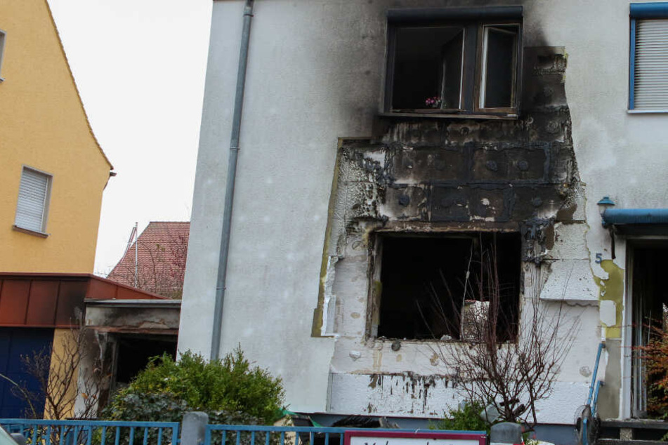Die Rettungskräfte fanden in dem zerstörten Haus die Leiche des Mannes.