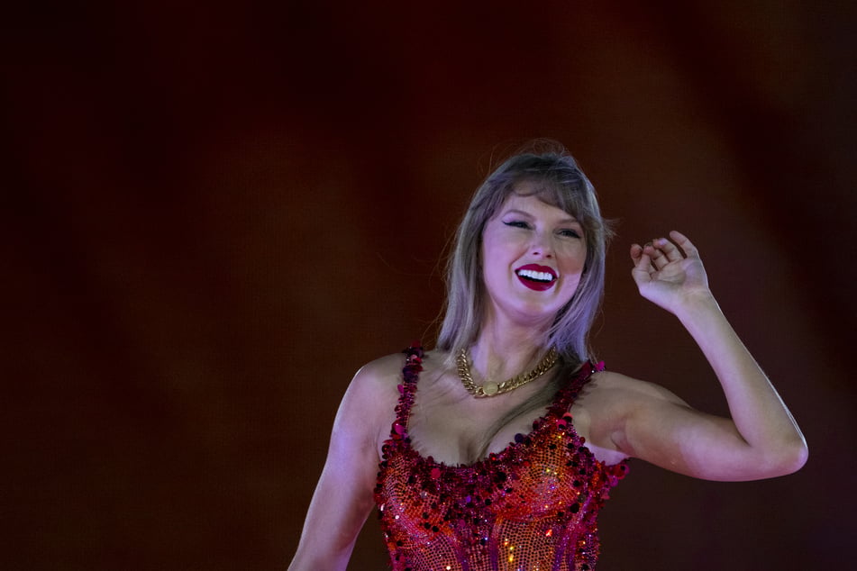 Während Taylor Swift mit ihrer "The Eras Tour" unterwegs war, lernte sie Travis Kelce kennen.