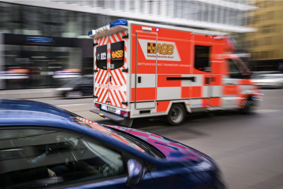 Autofahrerin fährt Zehnjähriger über Fuß: Krankenhaus!