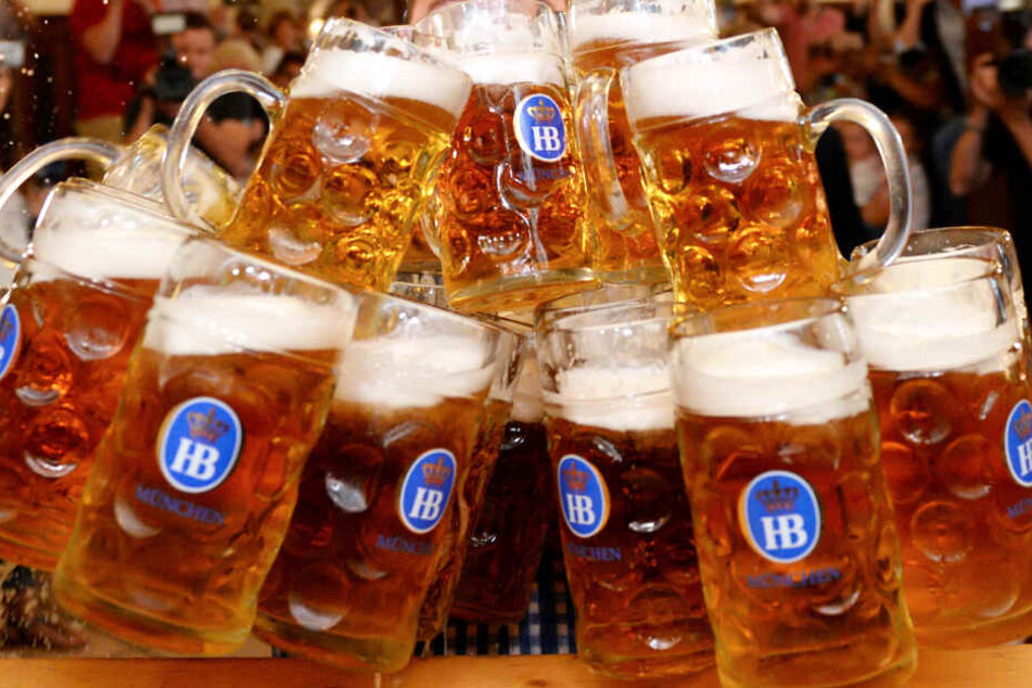 Das Hofbräuhaus hatte die Nachricht über die Heimkehr des Kruges auf Facebook veröffentlicht. (Symbolbild)