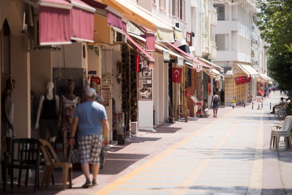 Die Stadt Kemer in der Provinz Antalya ist bei vielen Touristen ein beliebtes Reiseziel.