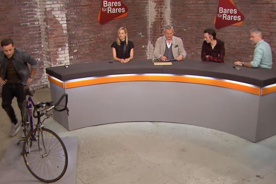 Merkel bei "Bares für Rares: Rennrad mit berühmten Vorbesitzer!