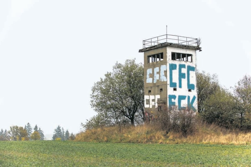 Bis zur Wende nutzten die patrouillierenden Grenztruppen der DDR den Grenzturm für ihre Wachen.