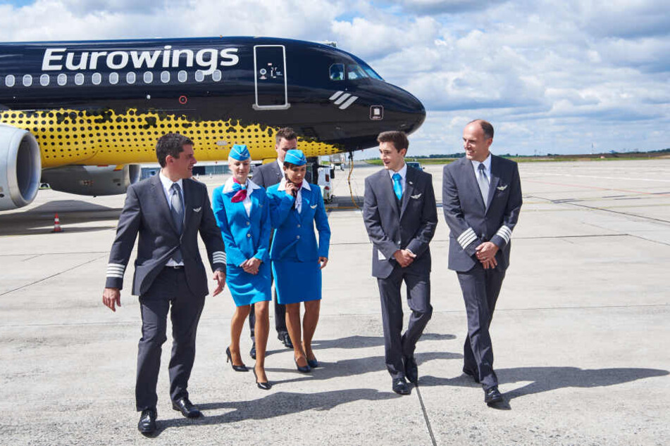 Ein offizielles Foto von Eurowings zeigt den BVB-Flieger aus der Nähe.