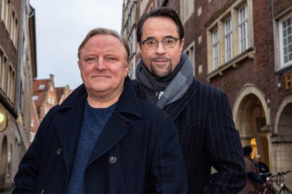 Darsteller Jan Josef Liefers (r, 55) und Axel Prahl (59) alias Kommissar Frank Thiel.