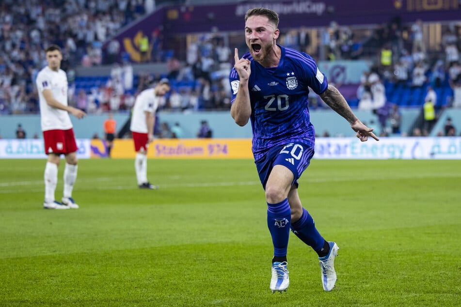 Der Argentinier Alexis Mac Allister (24) spielt bereits auf der Insel und könnte in der kommenden Runde für den FC Liverpool auf Torejagd gehen.