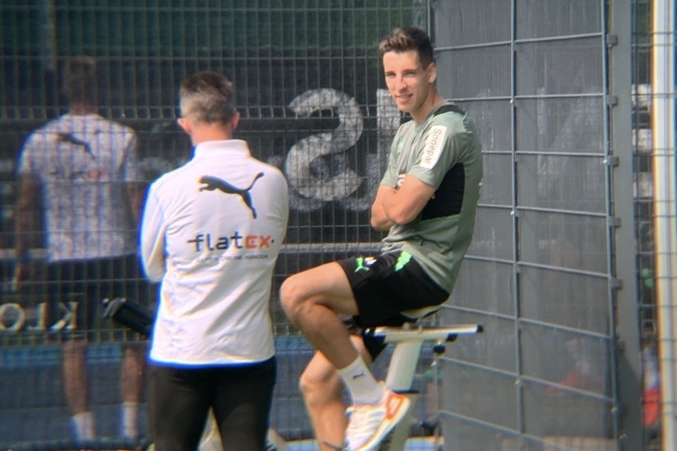 Auf dem Spinning-Bike: Conor Noß (20,r.) war zuletzt eine Woche lang mit der Borussia im Trainingslager in Harsewinkel unterwegs.