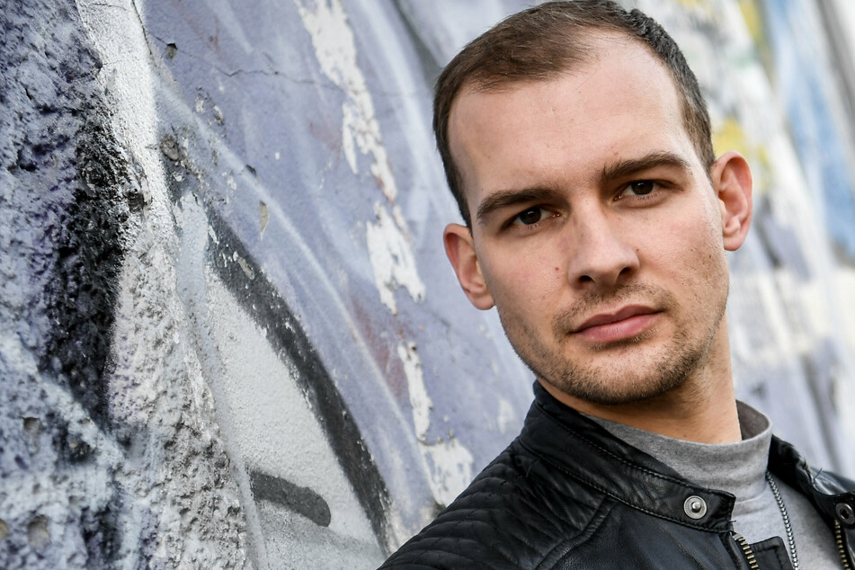 Ex-GZSZ-Star Eric Stehfest wendet sich mit emotionaler Botschaft an seine Fans: "Ich bin ein Bastard"