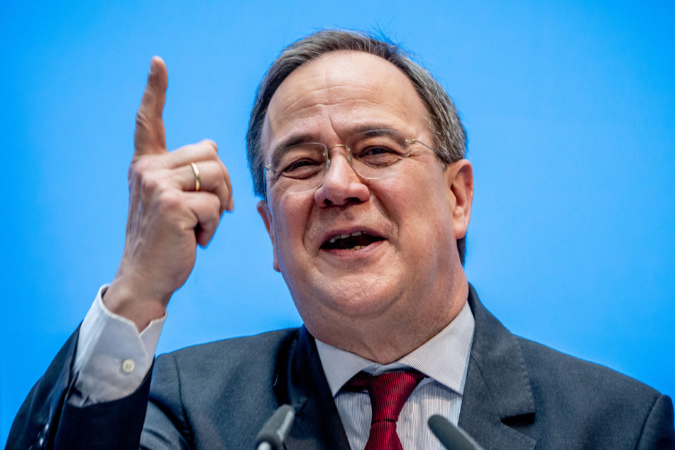 CDU-Chef Armin Laschet (60) sieht in der Nominierung Maaßens kein Spaltungspotenzial für die Union. Gleichzeitig betonte er aber auch, dass mit der AfD nicht koaliert, kooperiert oder verhandelt wird.